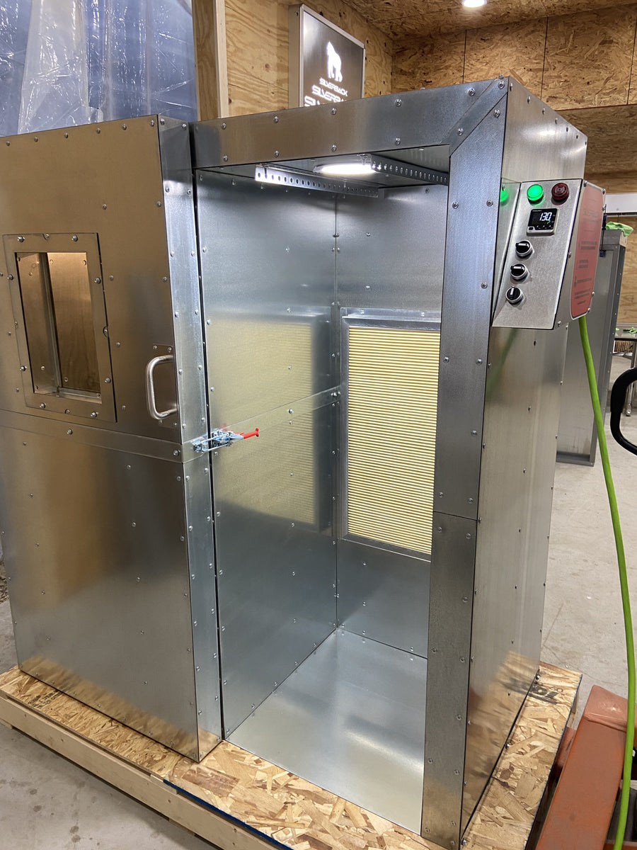 Spray and cure in one unit, powered up