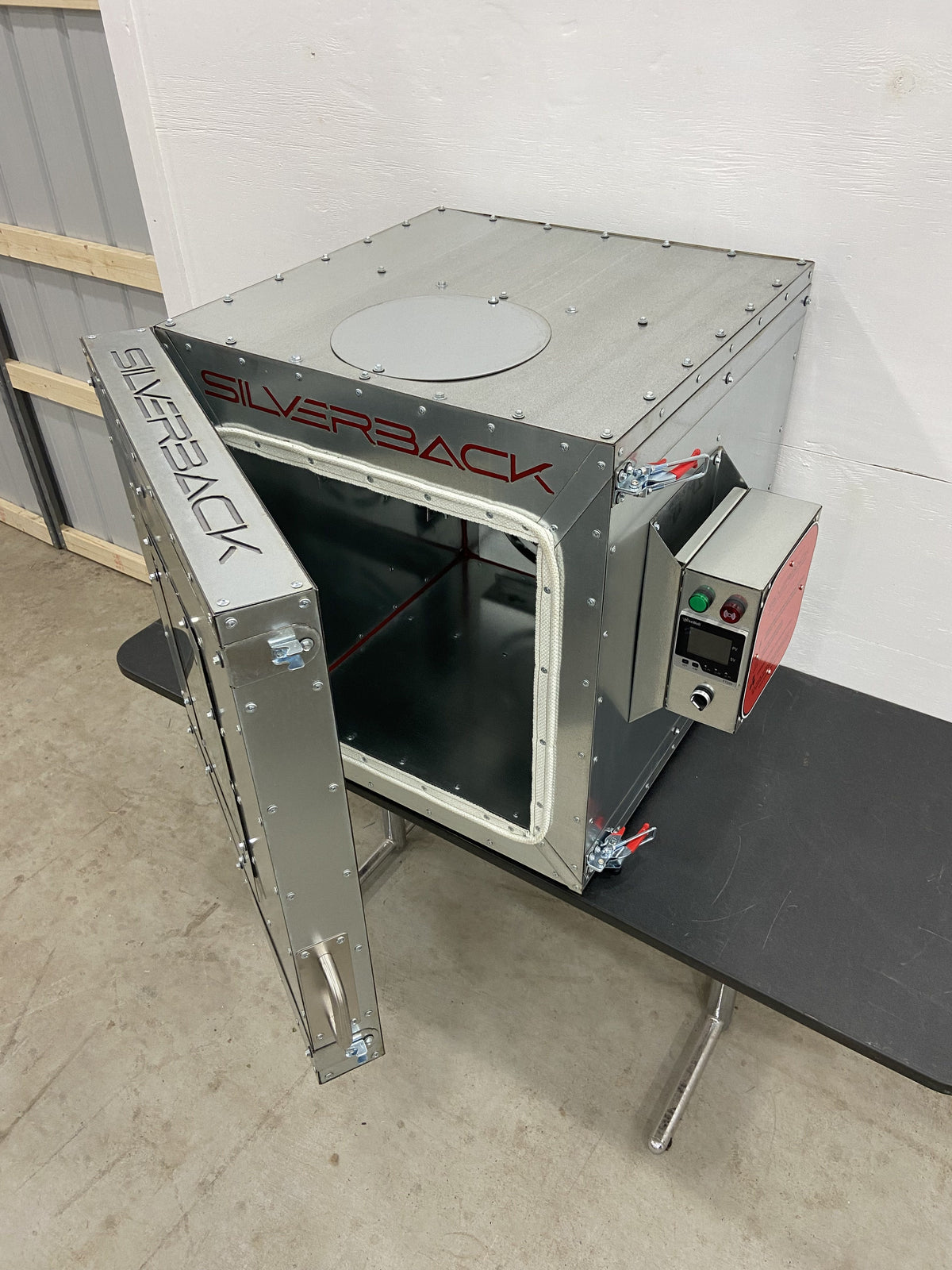 2x2x2 benchtop oven with the door open